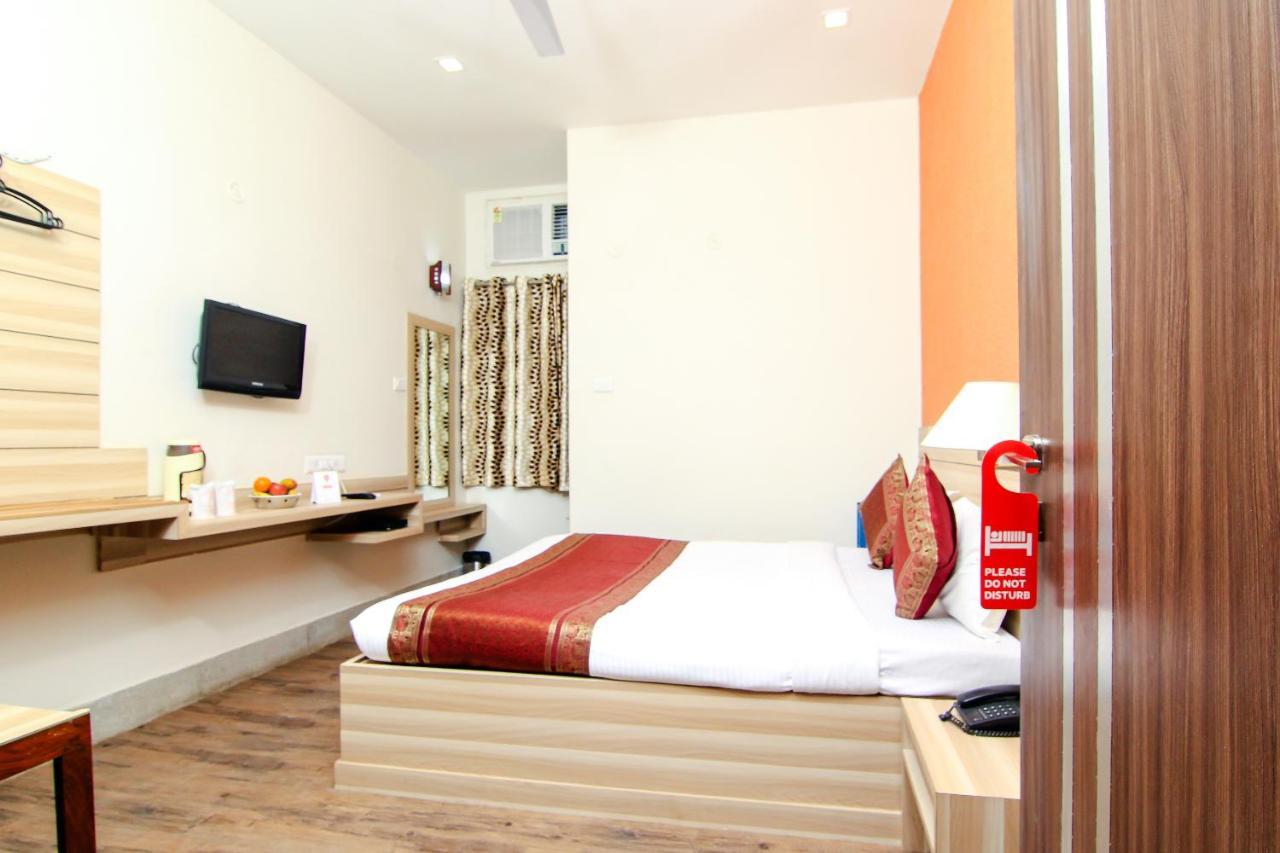 Hotel R B International فاراناسي المظهر الخارجي الصورة