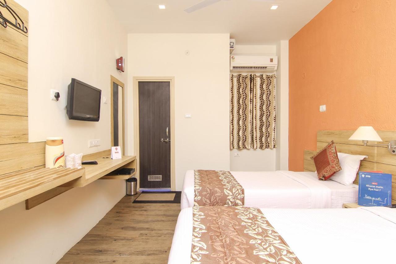 Hotel R B International فاراناسي المظهر الخارجي الصورة