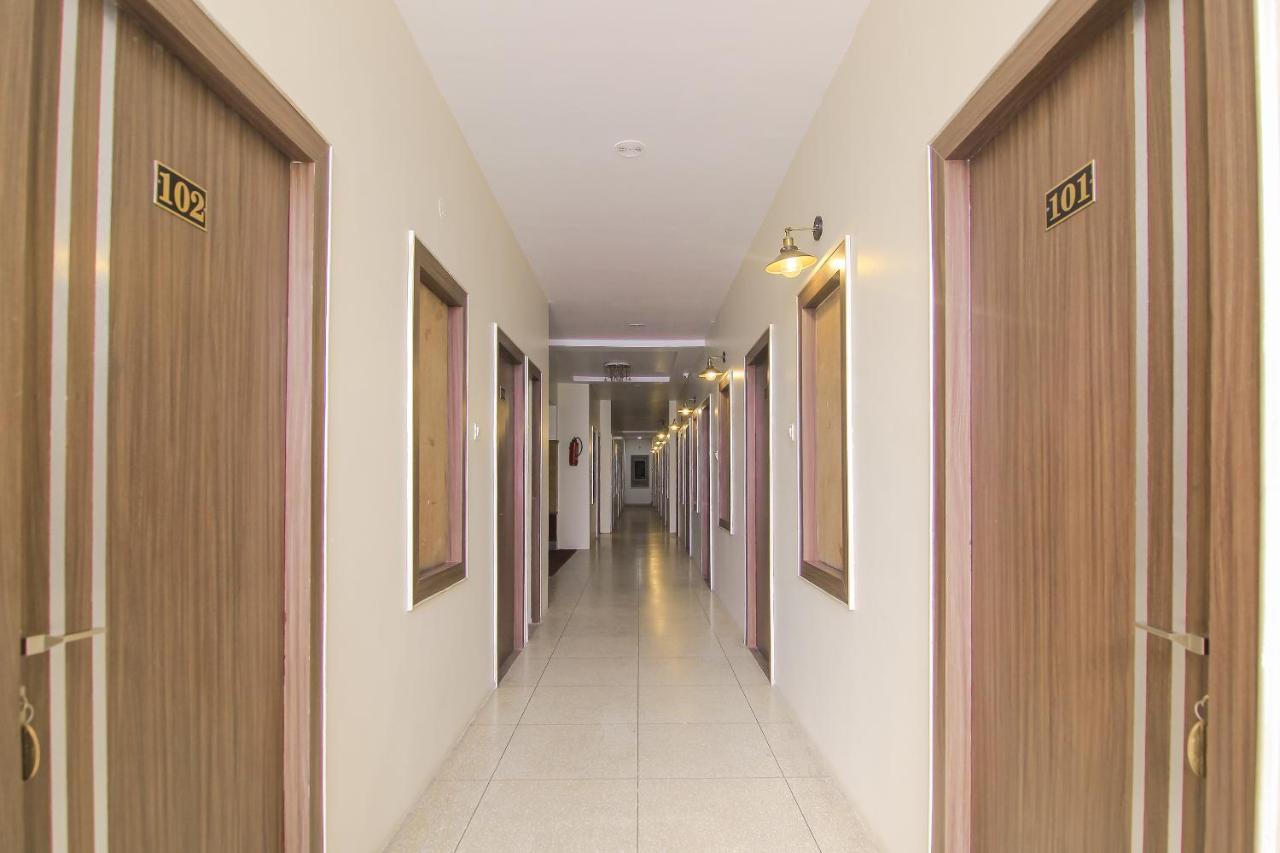 Hotel R B International فاراناسي المظهر الخارجي الصورة