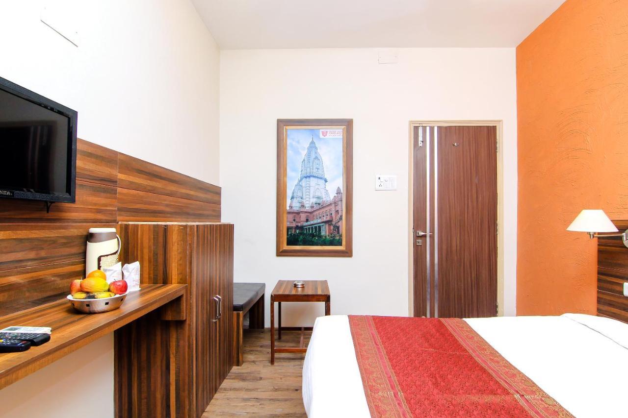 Hotel R B International فاراناسي المظهر الخارجي الصورة
