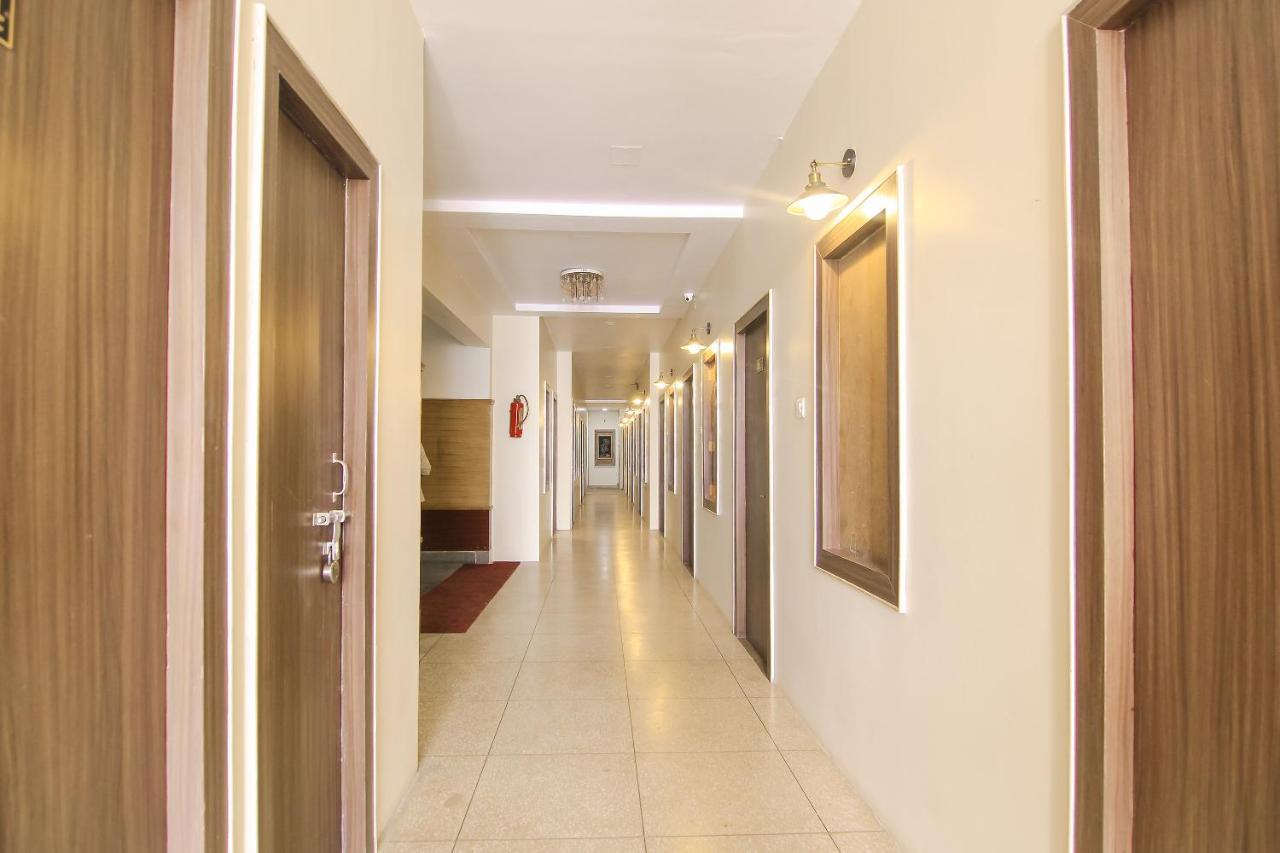 Hotel R B International فاراناسي المظهر الخارجي الصورة