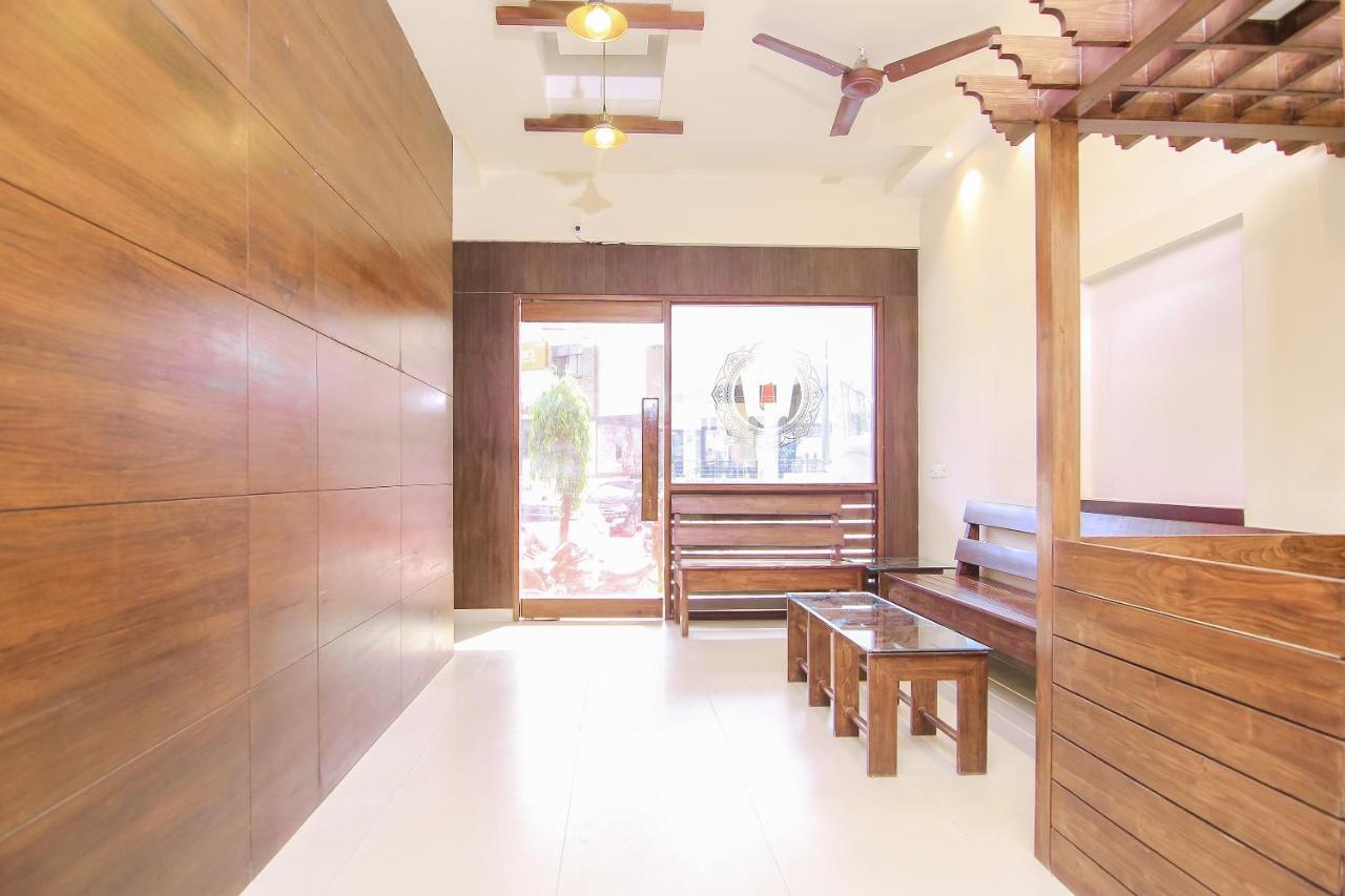 Hotel R B International فاراناسي المظهر الخارجي الصورة